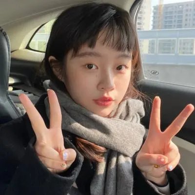 白色空间海报